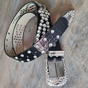 NWT Black Western Rhinestone Studded Alligator Embossed Black Belt